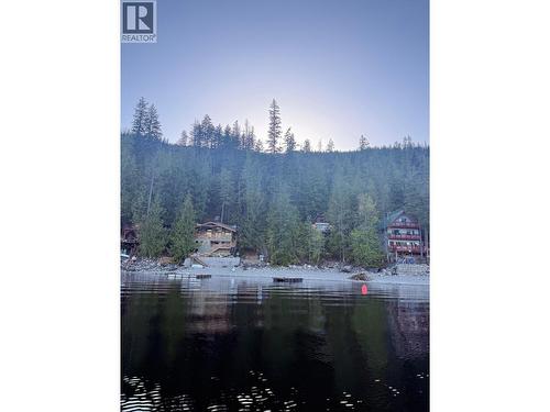 27 Crescent Bay, Sicamous, BC 