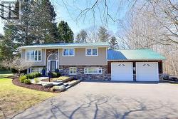 181 CARLISLE Road Carlisle, ON L0R 1H2