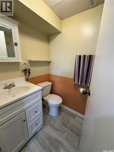 207 Third Avenue W, Kelvington, SK - Indoor Photo Showing Bathroom