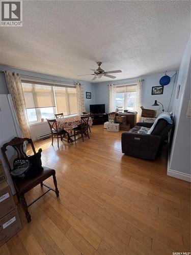 207 Third Avenue W, Kelvington, SK - Indoor Photo Showing Living Room