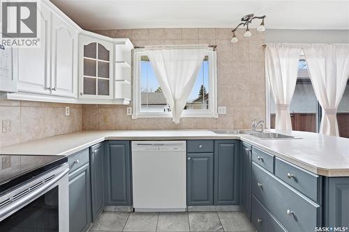 3 Carson Road, Regina, SK - Indoor Photo Showing Kitchen