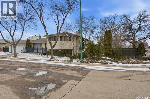 3 Carson Road, Regina, SK - Outdoor