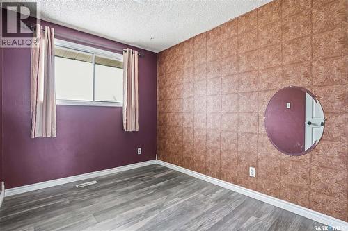 3 Carson Road, Regina, SK - Indoor