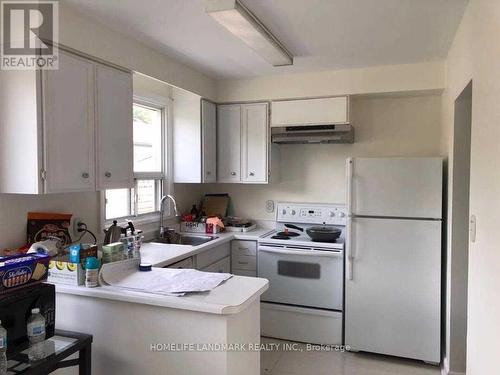 30 Joseph Street, Mississauga, ON - Indoor Photo Showing Kitchen