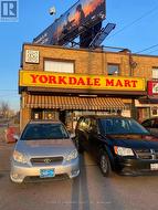 3261 DUFFERIN STREET Toronto, ON M6A 2T2