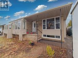 840 BEM AVENUE Pickering, ON L1W 1X3