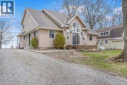 17938 Lakeshore ROAD Rondeau Park, ON N0P 1X0