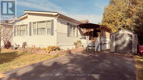 8 YVETTE PRIVATE  Ottawa, ON K0A 1B0