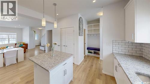 3100 Crosbie Crescent, Regina, SK - Indoor Photo Showing Kitchen