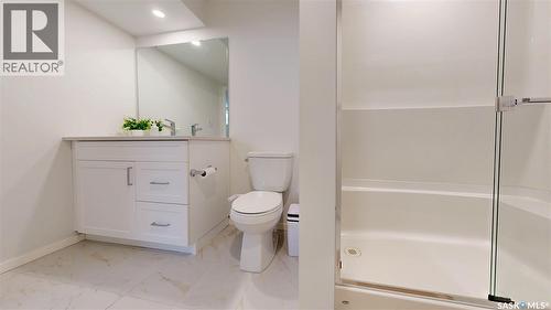 3100 Crosbie Crescent, Regina, SK - Indoor Photo Showing Bathroom