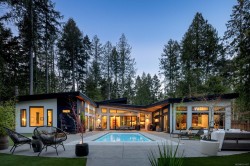 867 Bradley Dyne Rd North Saanich, BC V8L 5H1