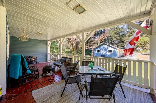745 Lazo Rd, Comox, BC 