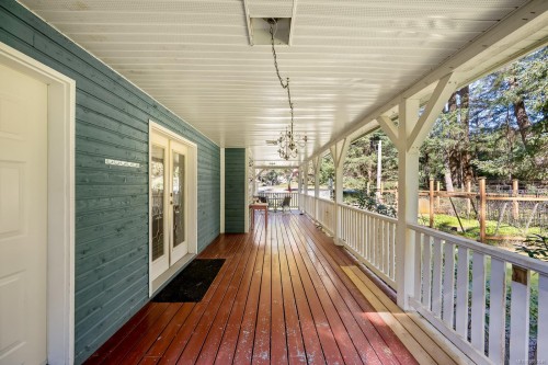 745 Lazo Rd, Comox, BC 