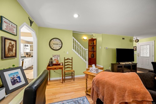 745 Lazo Rd, Comox, BC 