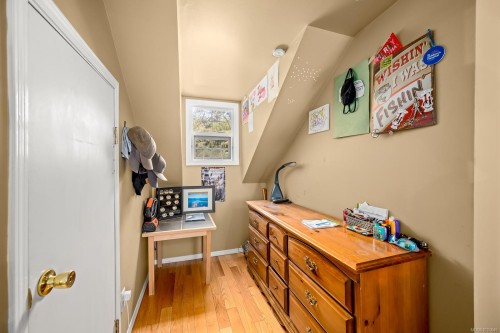 745 Lazo Rd, Comox, BC 