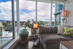 1001-160 Wilson St Victoria, BC V9Z 3P9
