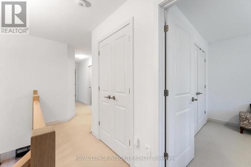 221 Finsbury Avenue, Ottawa, ON - Indoor Photo Showing Other Room