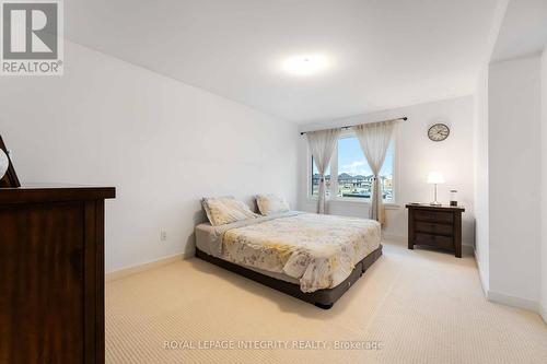221 Finsbury Avenue, Ottawa, ON - Indoor Photo Showing Bedroom