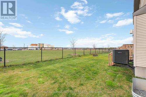221 Finsbury Avenue, Ottawa, ON - Outdoor