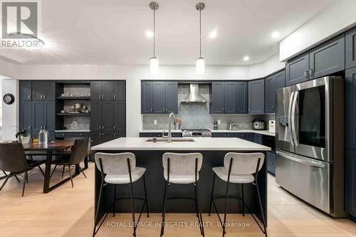 221 Finsbury Avenue, Ottawa, ON - Indoor