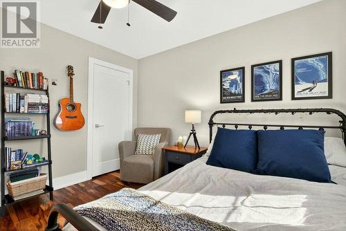 1078 Augustus Drive, Burlington, ON - Indoor Photo Showing Bedroom