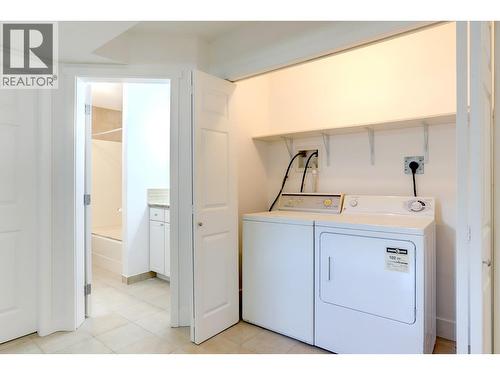 9811 Venables Drive, Vernon, BC - Indoor Photo Showing Laundry Room