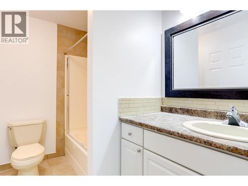 9811 Venables Drive, Vernon, BC - Indoor Photo Showing Bathroom