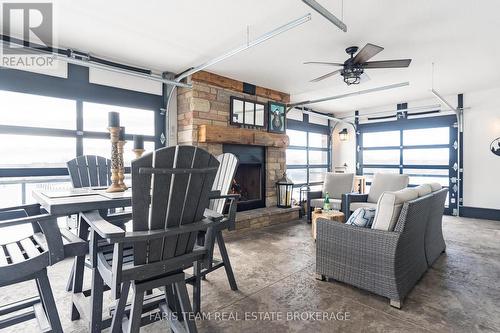 130 Concession 15 W, Tiny, ON - Indoor Photo Showing Garage