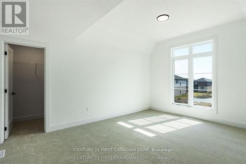 Lot 104 Darwin Crescent, London South (South V), ON - Indoor Photo Showing Other Room