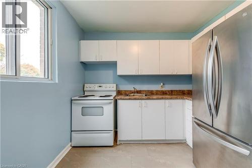 98 Armstrong Avenue, Hamilton, ON - Indoor Photo Showing Kitchen