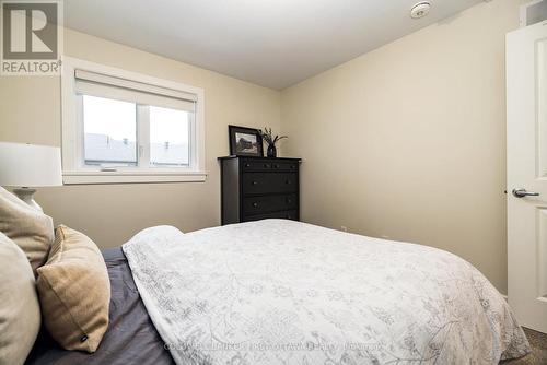 211 Purchase Crescent, Ottawa, ON - Indoor Photo Showing Bedroom