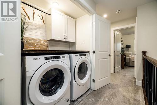 211 Purchase Crescent, Ottawa, ON - Indoor Photo Showing Laundry Room