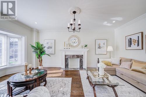 21 Kirkdale Crescent, Toronto, ON 