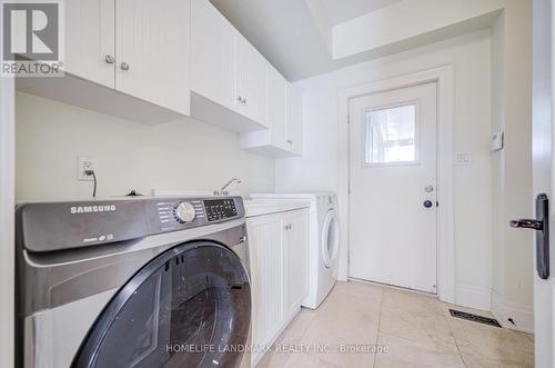 21 Kirkdale Crescent, Toronto, ON 