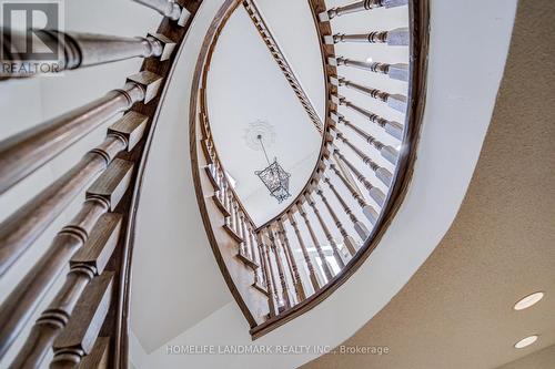 21 Kirkdale Crescent, Toronto, ON 