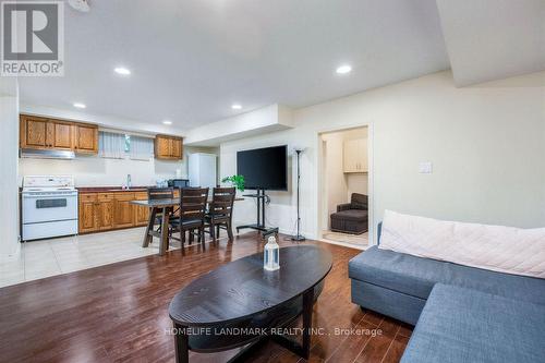 21 Kirkdale Crescent, Toronto, ON 