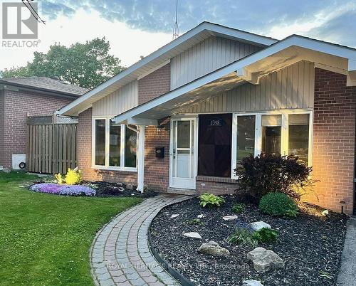 1398 FORDON AVENUE  Pickering, ON L1W 1J9