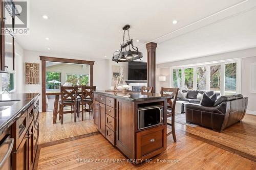 1189 Britannia Road, Burlington, ON - Indoor