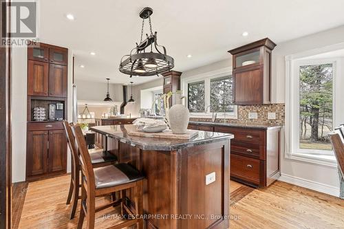 1189 Britannia Road, Burlington, ON - Indoor