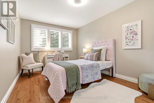 1189 Britannia Road, Burlington, ON - Indoor Photo Showing Bedroom