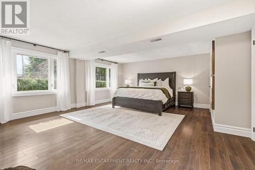 1189 Britannia Road, Burlington, ON - Indoor Photo Showing Bedroom