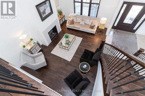 400 Hamilton Drive, Hamilton, ON - Indoor With Fireplace