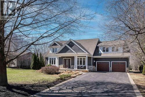 400 Hamilton Drive, Hamilton, ON - Outdoor With Deck Patio Veranda With Facade