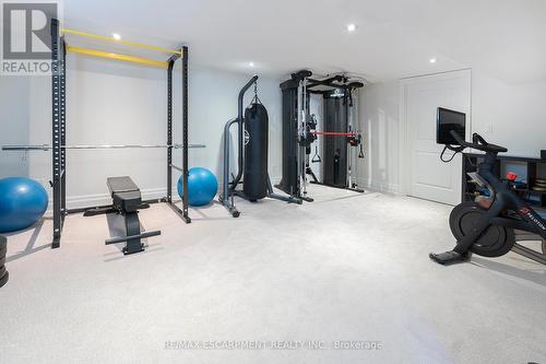 400 Hamilton Drive, Hamilton, ON - Indoor Photo Showing Gym Room