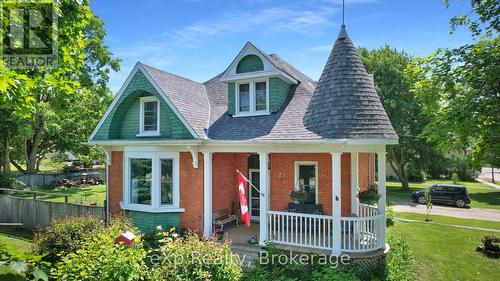 21 WILLIAM STREET N  Minto, ON N0G 1M0