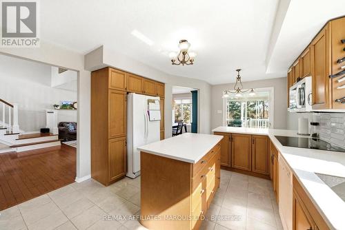 884 Kenyon Crescent, Cornwall, ON - Indoor Photo Showing Kitchen With Double Sink