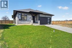 6192 CURLIN Crescent Niagara Falls, ON L2H 3W6