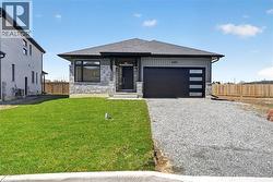 6192 CURLIN Crescent Niagara Falls, ON L2H 3W6