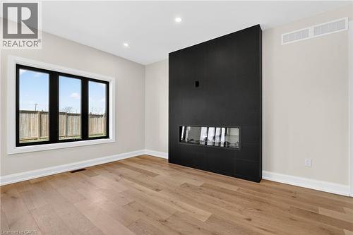 6192 Curlin Crescent, Niagara Falls, ON - Indoor Photo Showing Dining Room