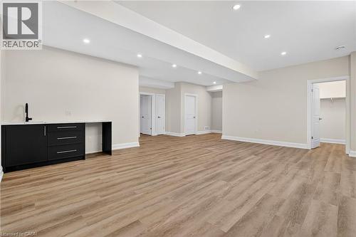 6192 Curlin Crescent, Niagara Falls, ON - Indoor Photo Showing Other Room